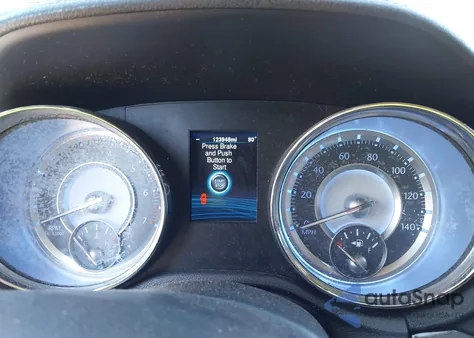 2013 Chrysler 300 Motown z USA, uszkodzony, nr VIN 2C3CCAAG6DH743256